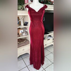 Morgan & Co. Red Iridescent sparkly prom dress Size 1